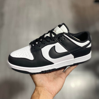 SB Dunk Low 'Panda'