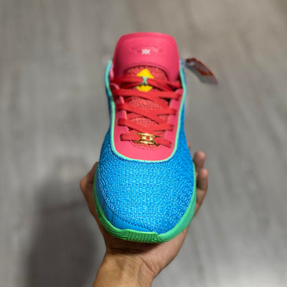 Lebron 20 'Laser Blue'