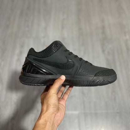 Kobe 4 'Gift of Mamba'