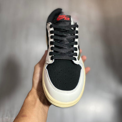 Travis Scott 'Olive'