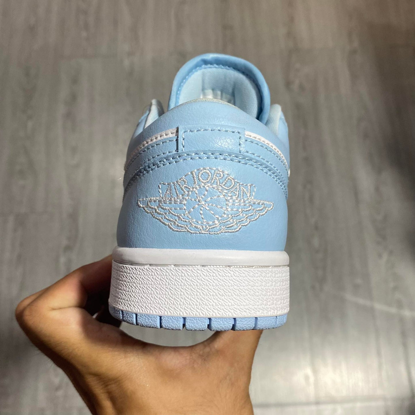 J1 'Ice Blue'