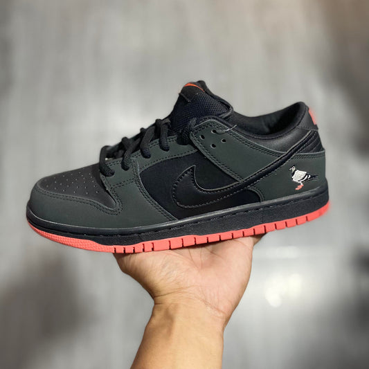 SB Dunk Low 'Pigeon'