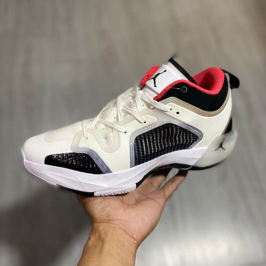 Jordan 37 'Siren Red'