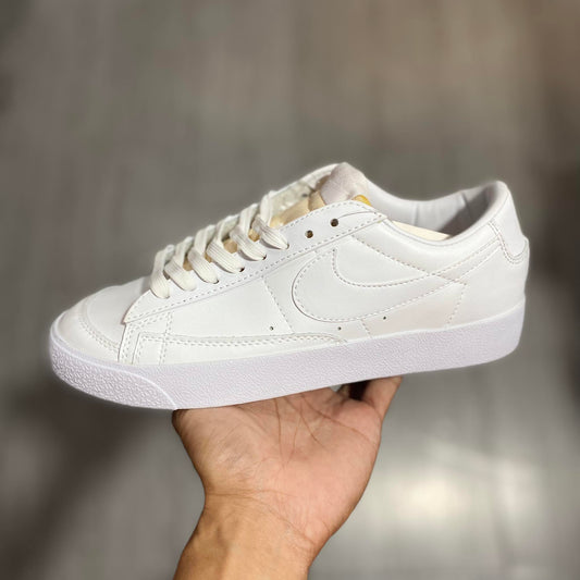 Blazers 'Triple White'