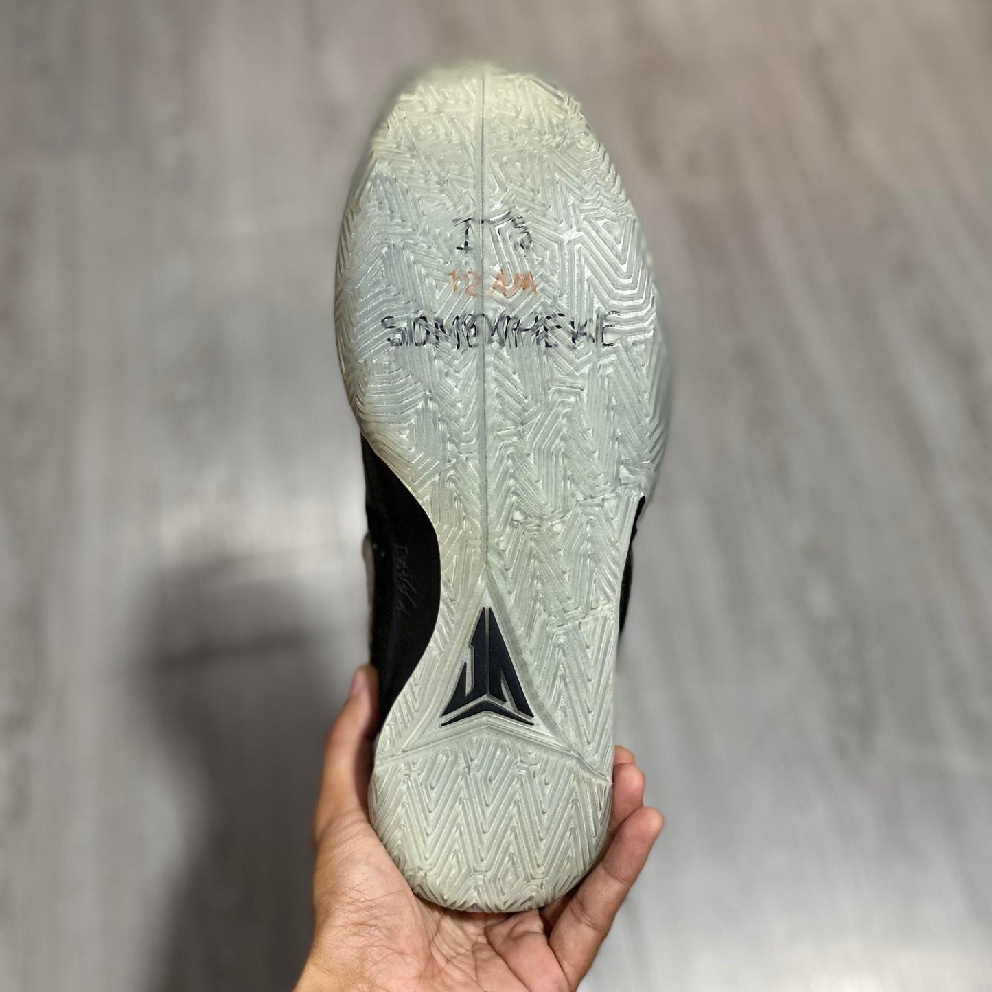 Ja Morant 1 'Midnight'