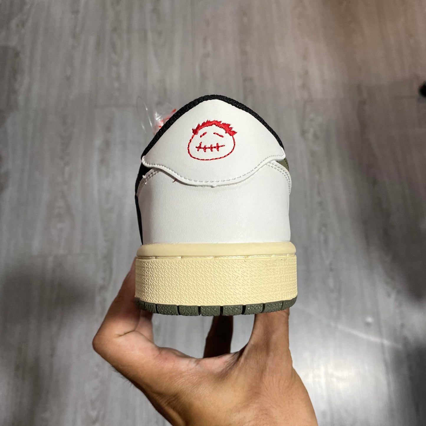 Travis Scott 'Olive'