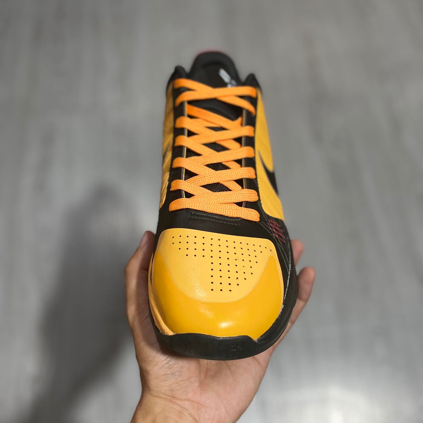 Kobe 5 'Bruce Lee'