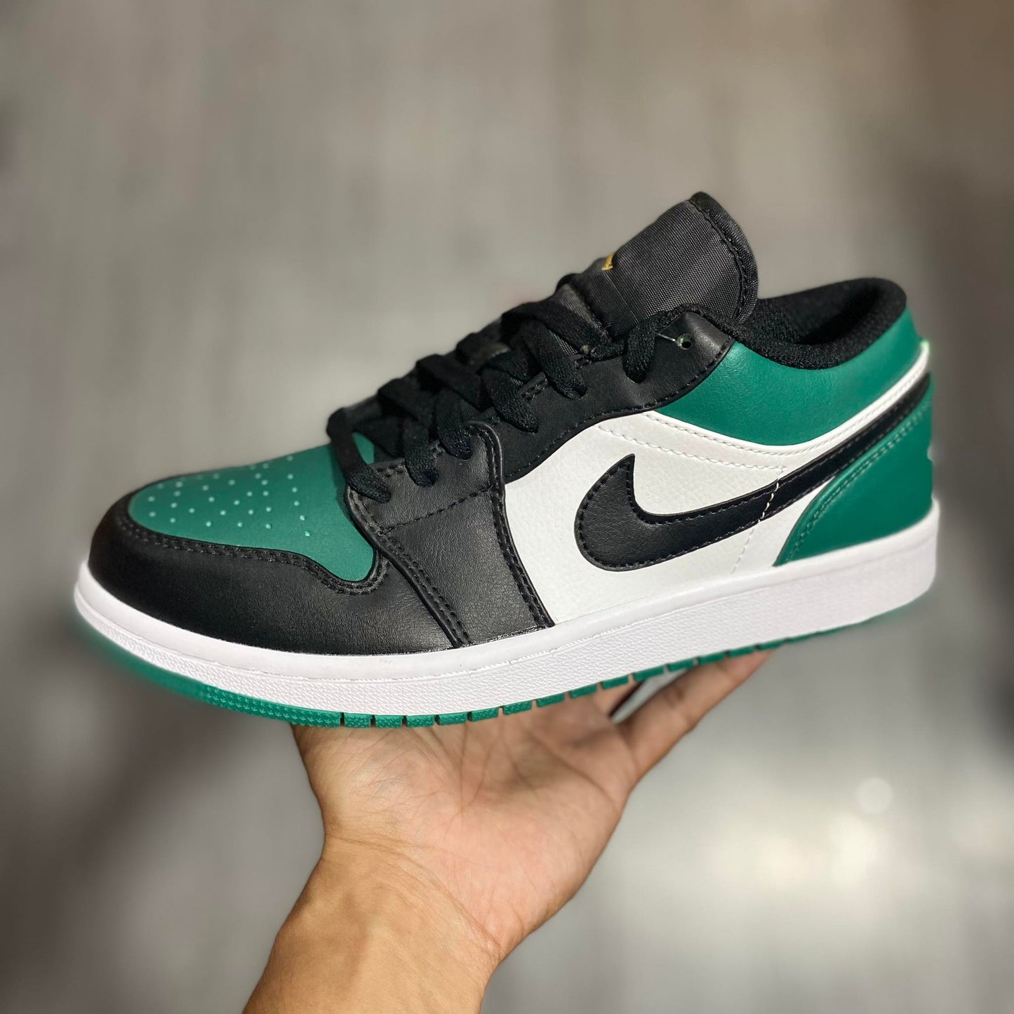 J1 Low 'Mystic Green'