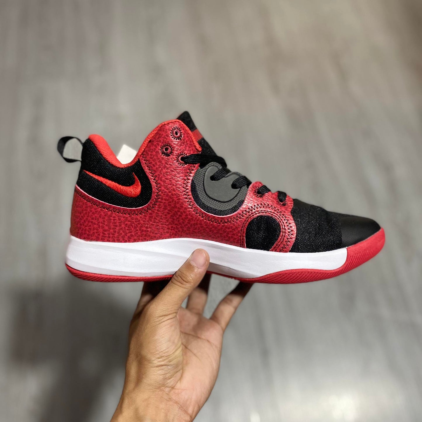 Fly By Mid 2 'Bred'