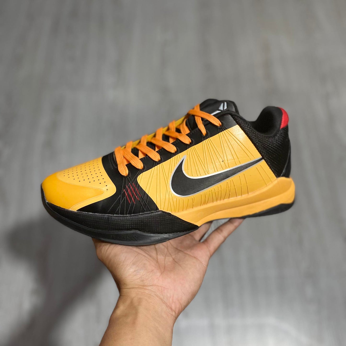 Kobe 5 'Bruce Lee'
