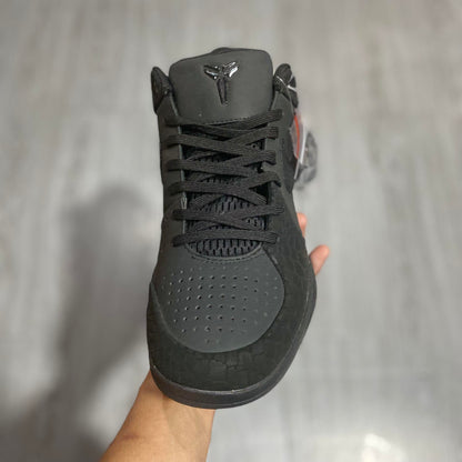 Kobe 4 'Gift of Mamba'