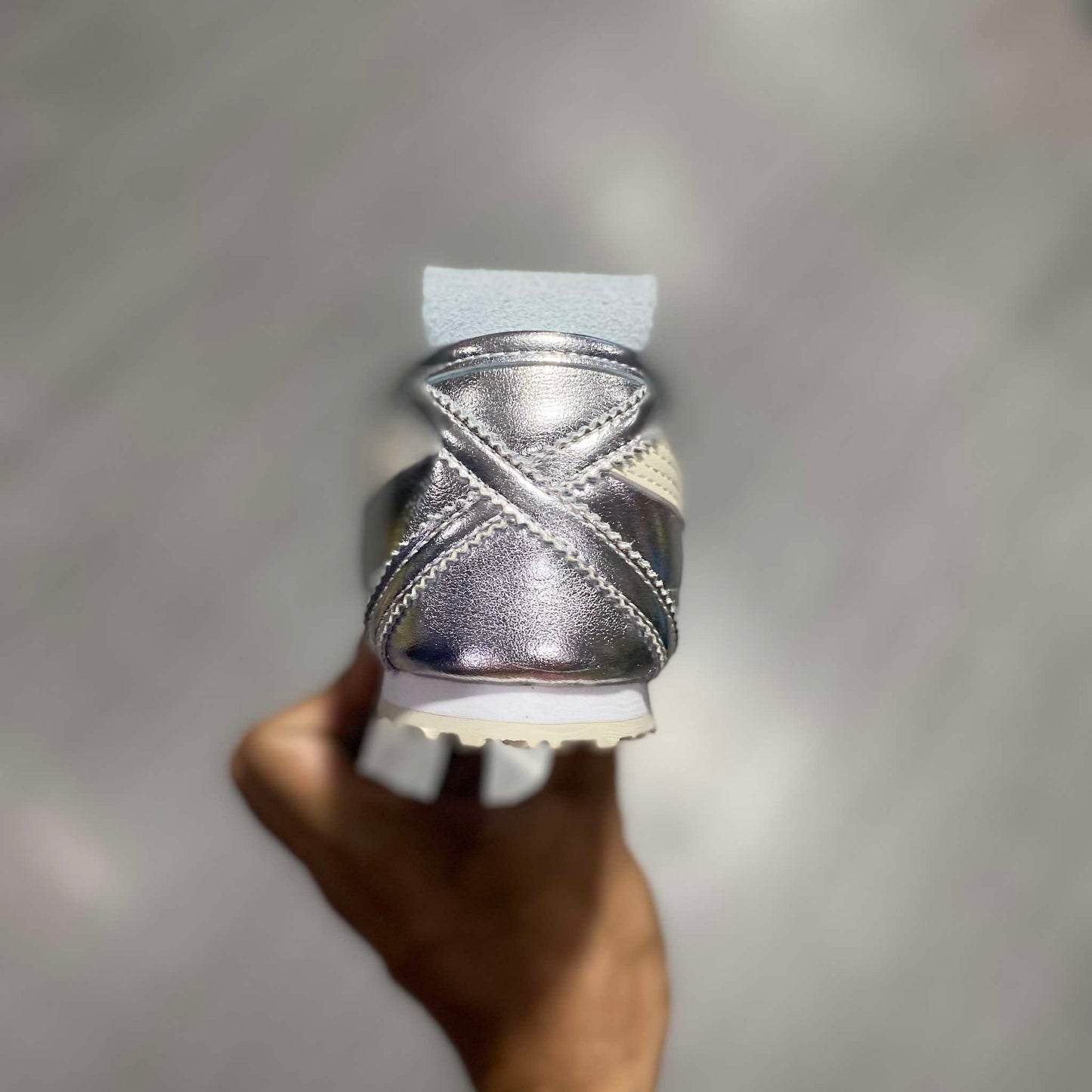 Onitsuka Tiger 'Silver' Mexico