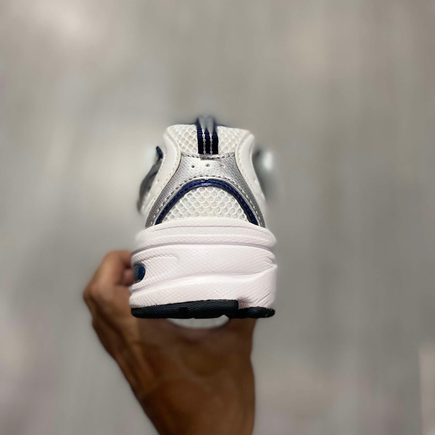 NB 530 'White Silver Navy'