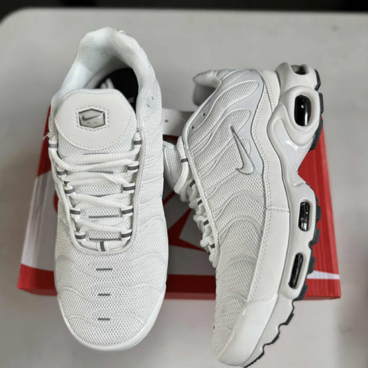 Airmaxplus TN "Triple White"