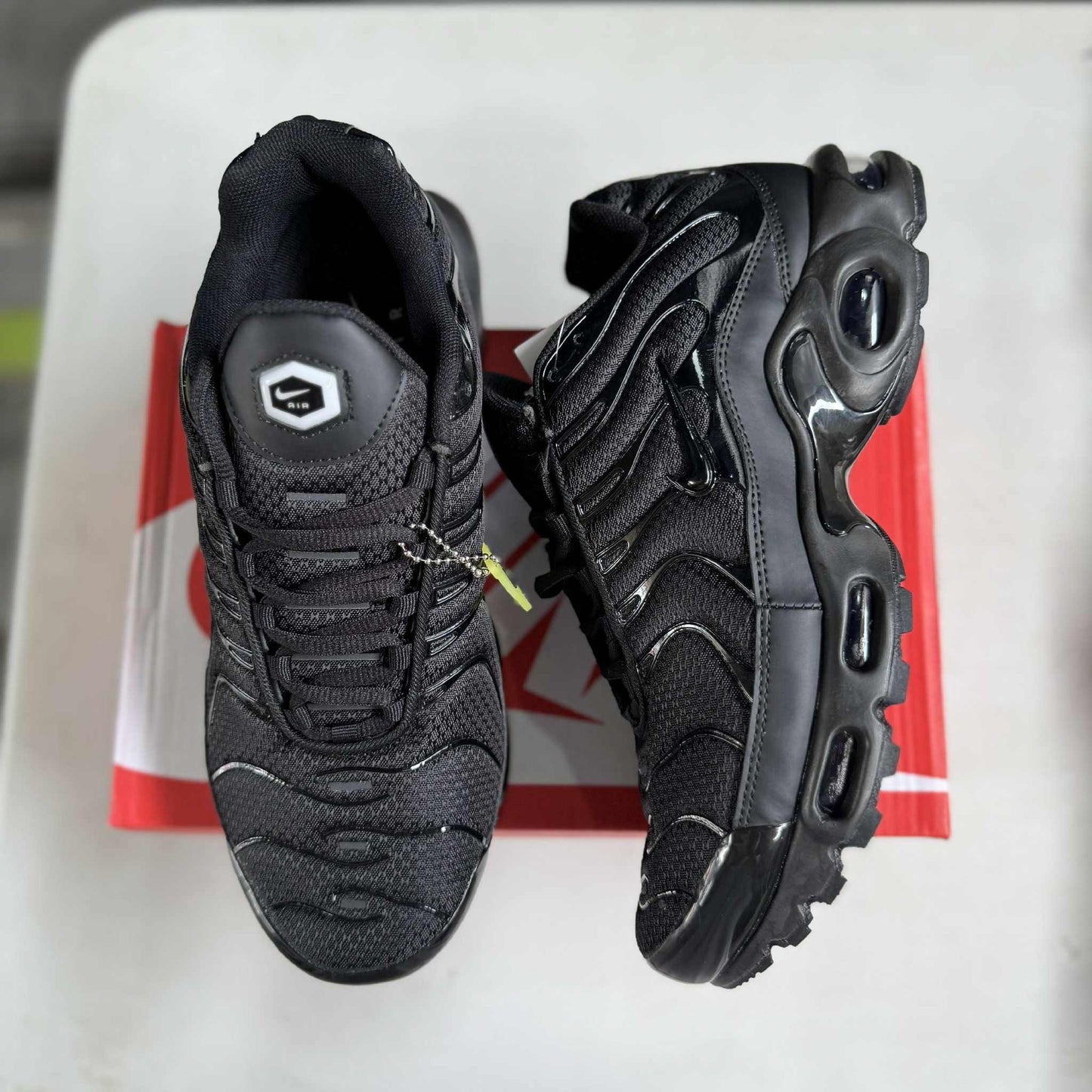 AirmaxPlust TN "Blackout"