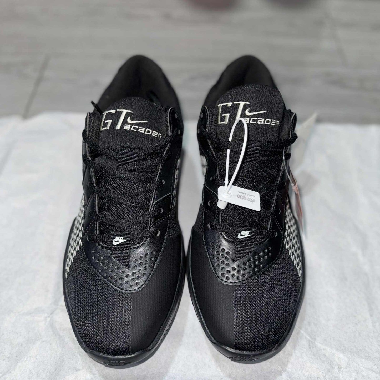 GT Cut Academy "Black Alabaster"