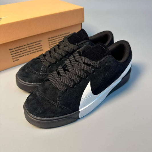 Blazer Low "Big swoosh black"