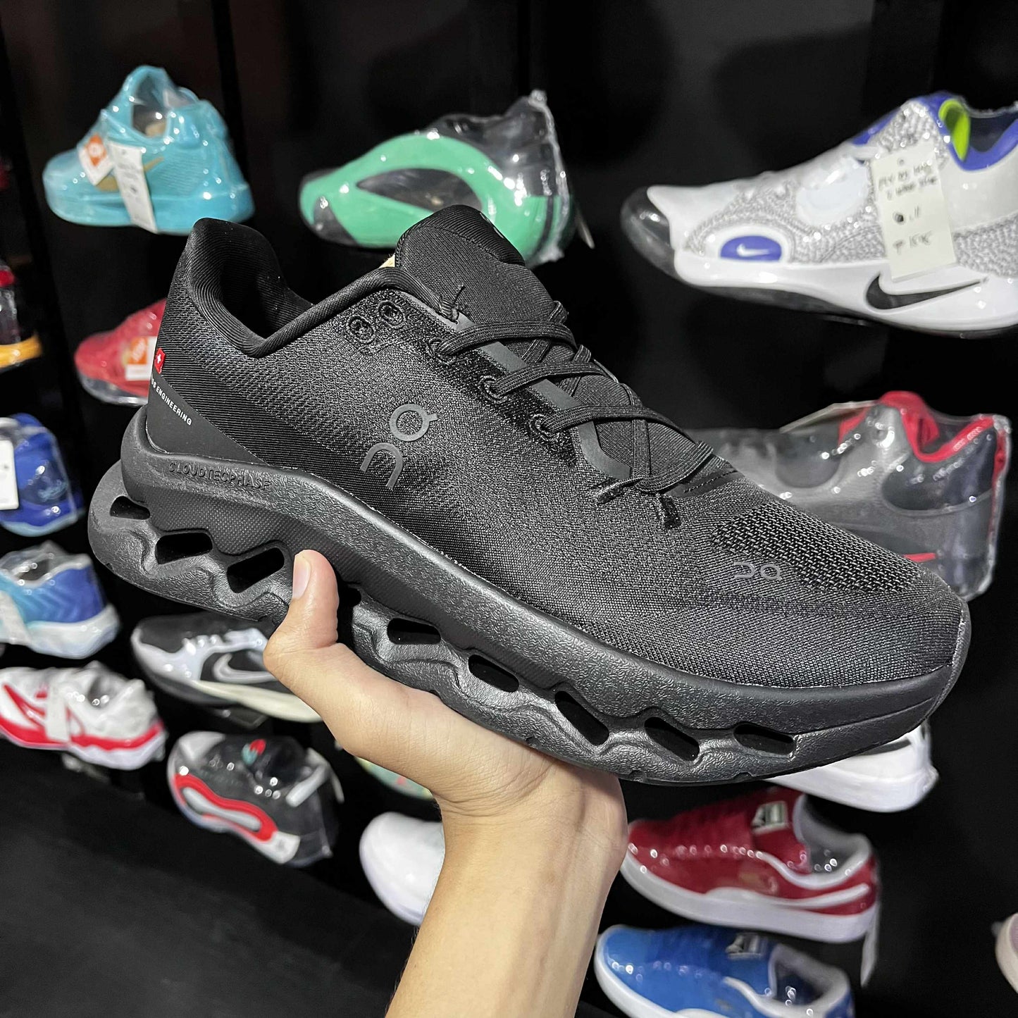 Cloud Tilt 'Triple Black'