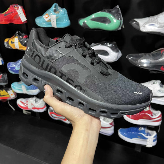 Cloud Monster 'Triple Black'